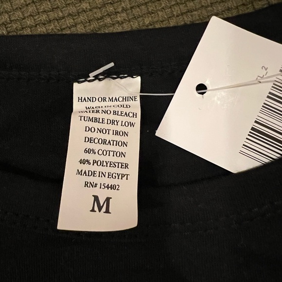 Skeleton Sketch Graphic Tee - Picture 4 of 5